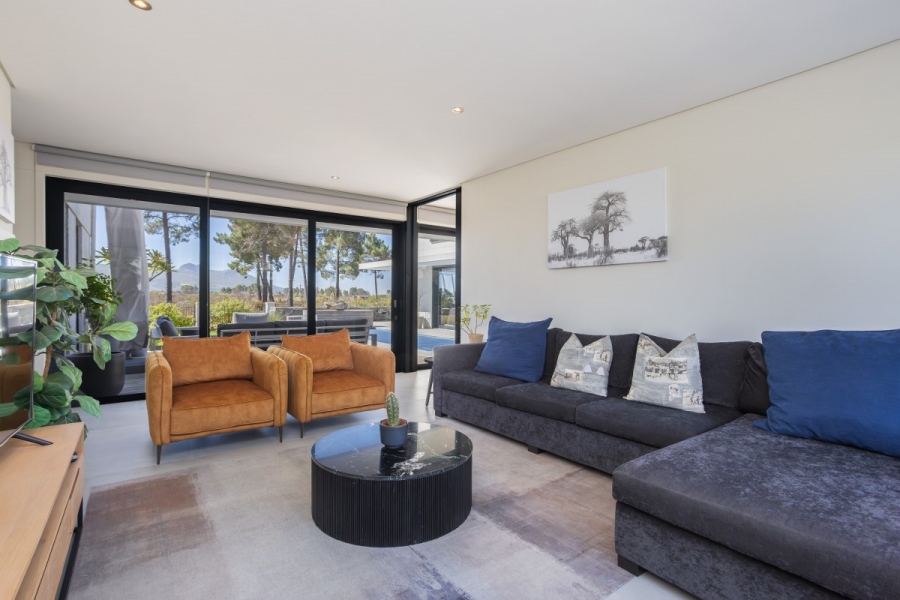 5 Bedroom Property for Sale in Val De Vie Estate Western Cape